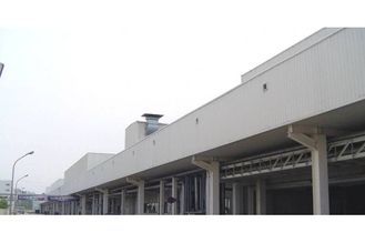 Китай Гальванизированная стальная структура Pre-проектировала здания с панелью плакирования стены поставщик